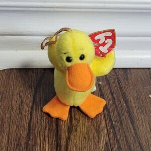 The Jingle Beanie Collection 2001 TY Quackers Little Yellow Chickie NEW Vintage